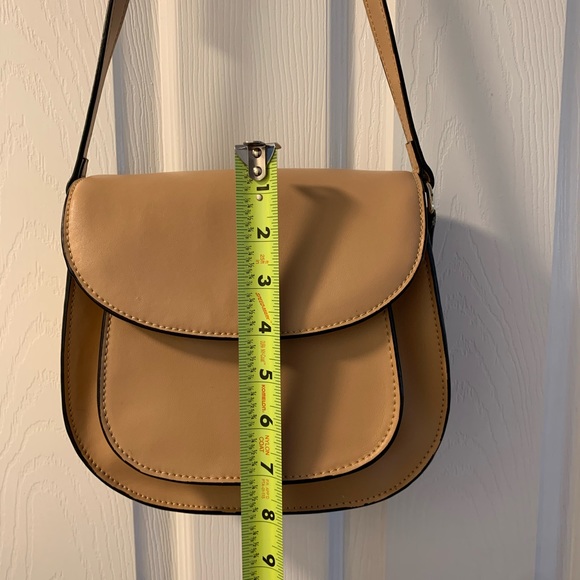 100% Leather KC Jagger Crossbody Bag - Picture 5 of 10